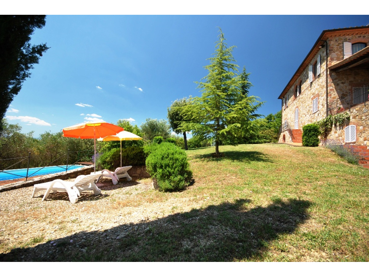 Beautiful holiday farmhouse with pool