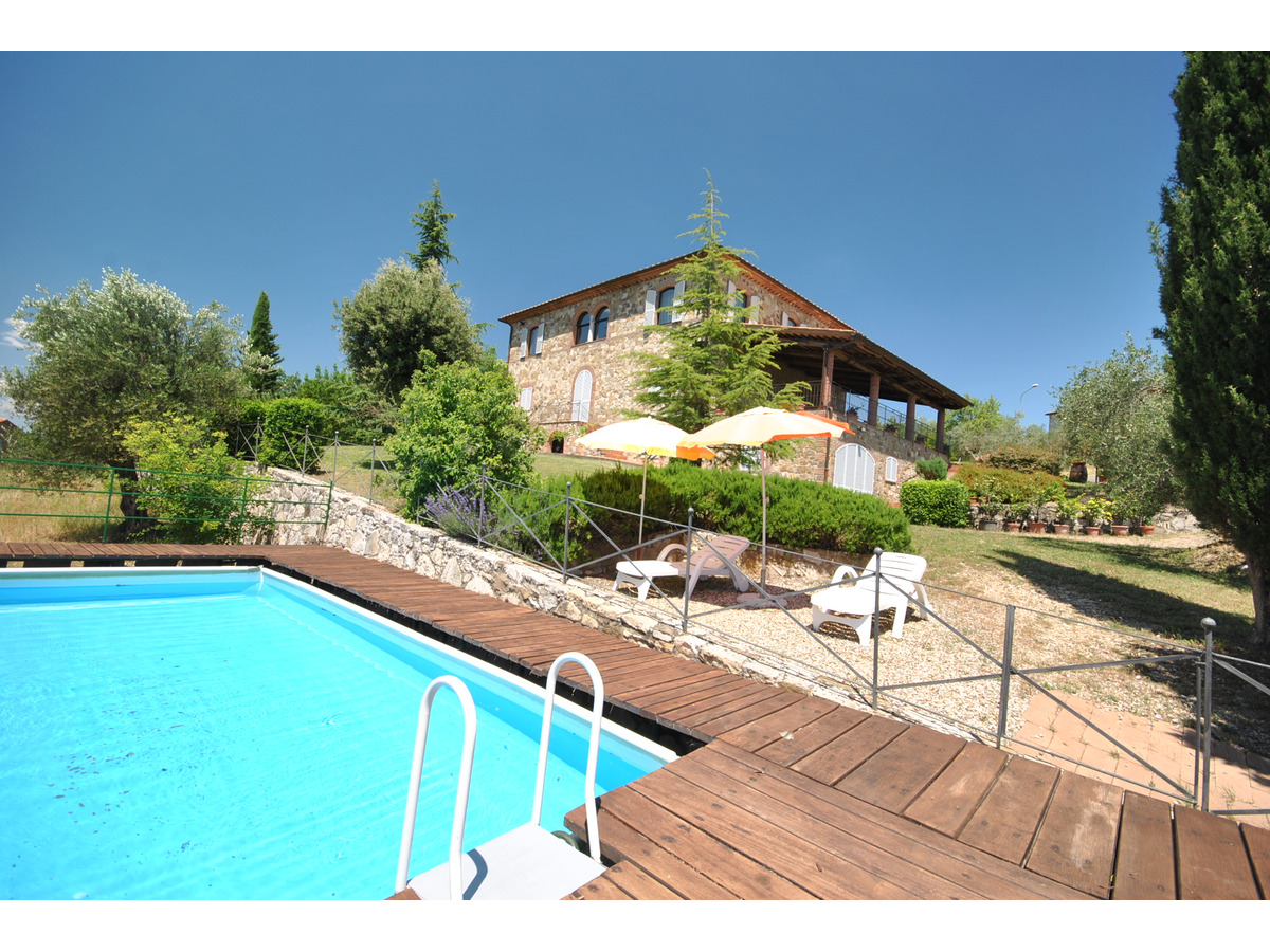 Beautiful holiday farmhouse with pool