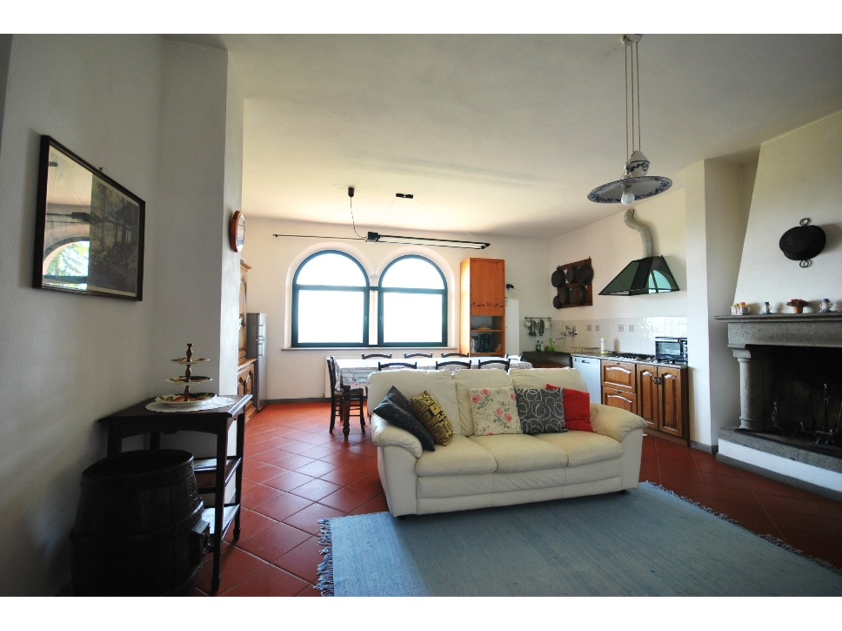 Beautiful holiday farmhouse with pool