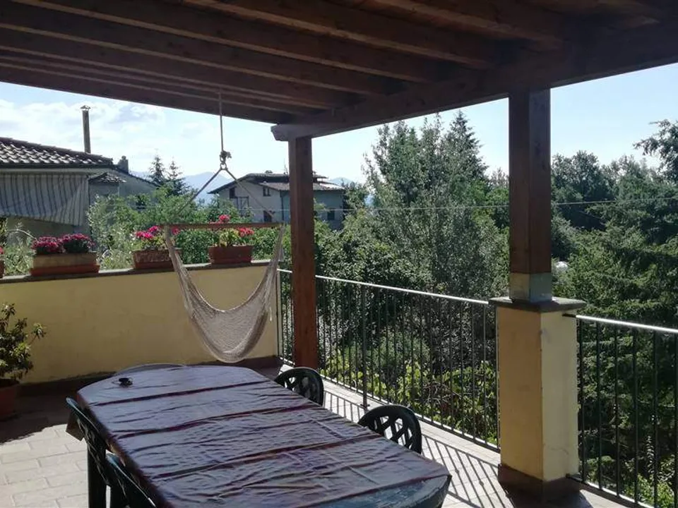 Molazzana, house with terrace  for sale