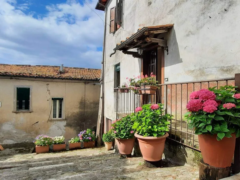 House in Sommocolonia with a view of Barga and valley to the Apuane Alps for sale