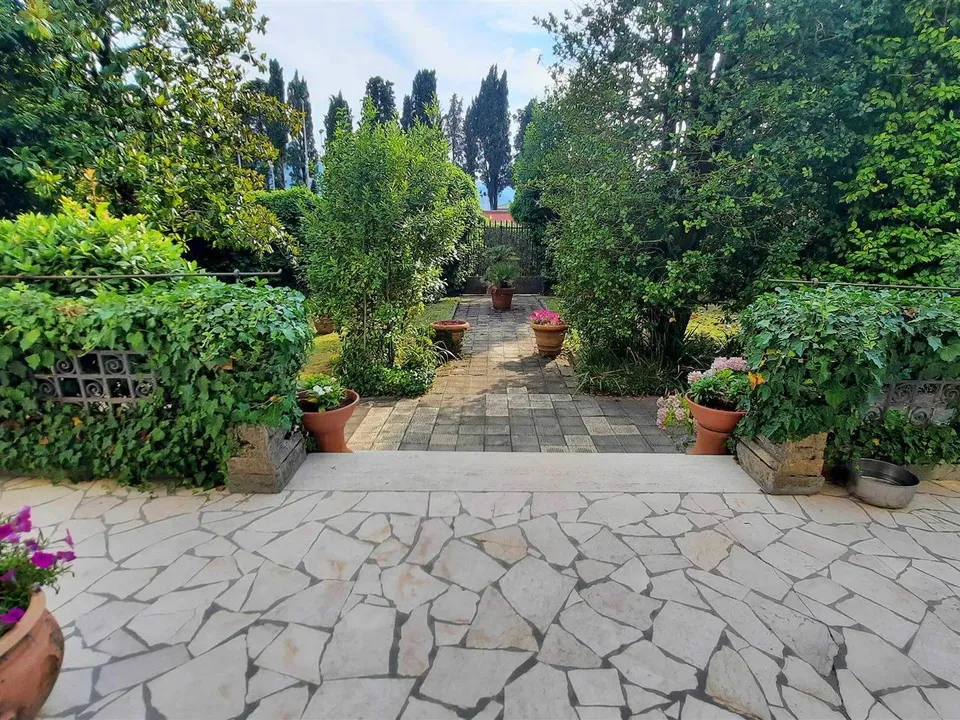 Barga villa the beginning of the 1900s for sale