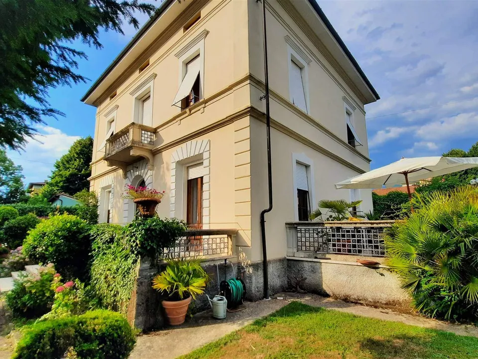 Barga villa the beginning of the 1900s for sale