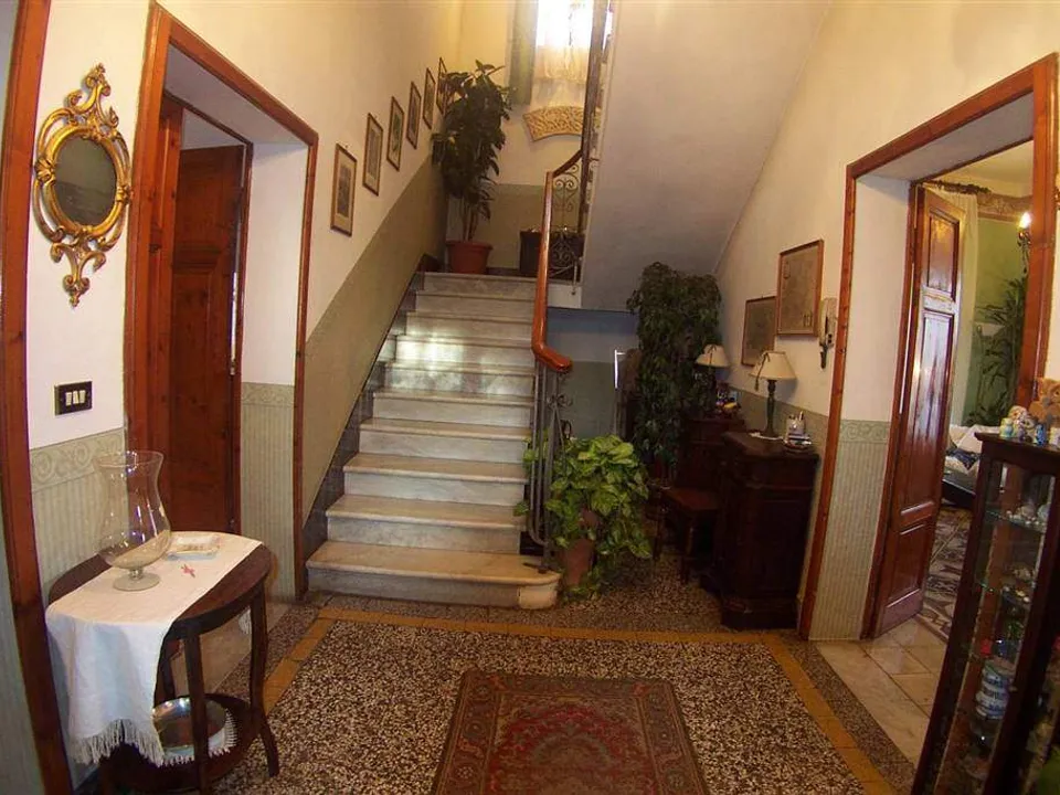 Barga villa the beginning of the 1900s for sale