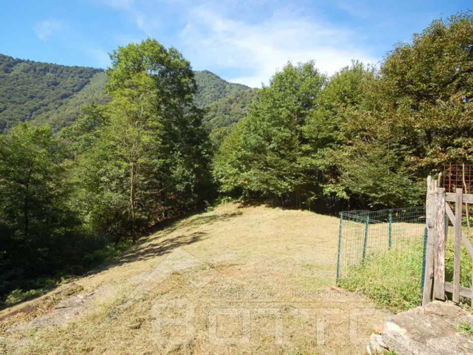 Country house  in Cesara for sale