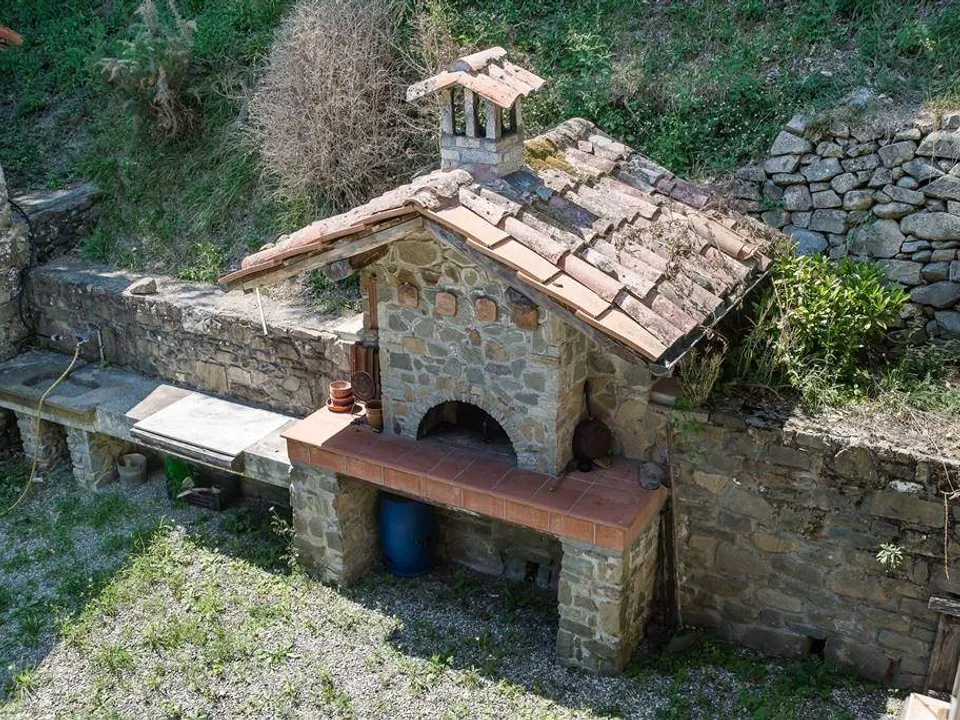 Villa in the Tuscan mountains north of Lucca  for sale