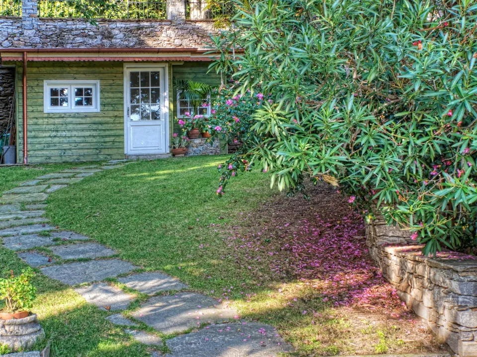 Villa overlooking Lake Maggiore in Verbania for sale