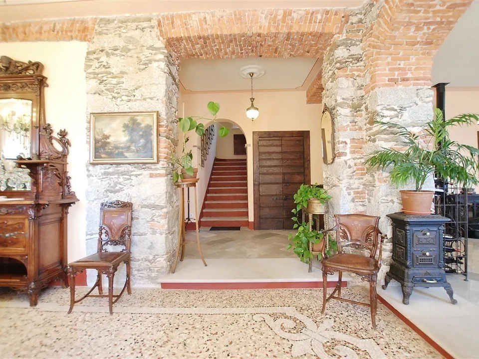 Villa overlooking Lake Maggiore in Verbania for sale