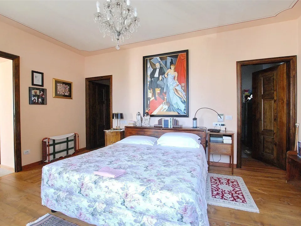 Villa overlooking Lake Maggiore in Verbania for sale