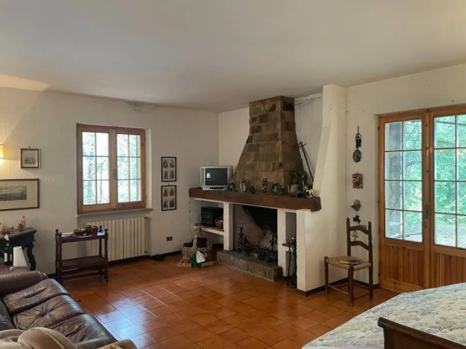 The spacious two-level detached villa in Monteluiano for sale