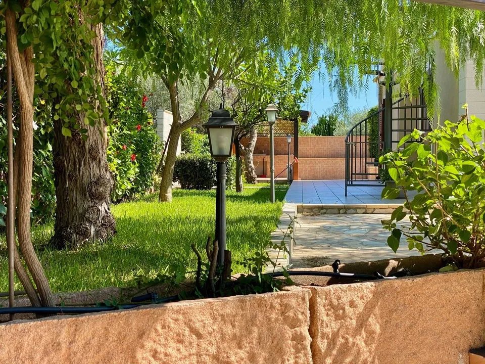 Wonderful villa with swimming pool in Syracuse