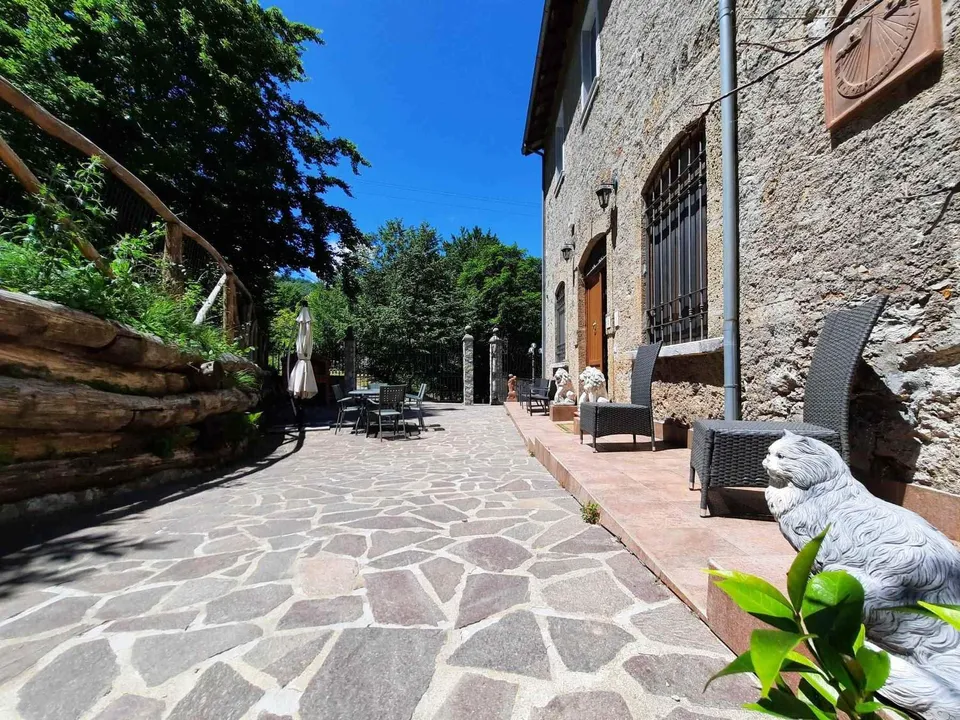 Lovely ston house dating back to the late 1800s inthe Municipality of Molazzana