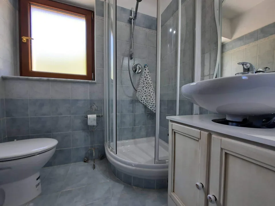 Lovely ston house dating back to the late 1800s inthe Municipality of Molazzana