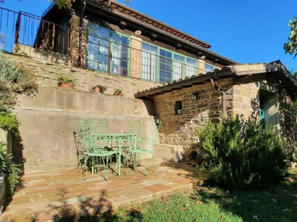 Beautiful farmhouse in Macerata Feltria for sale