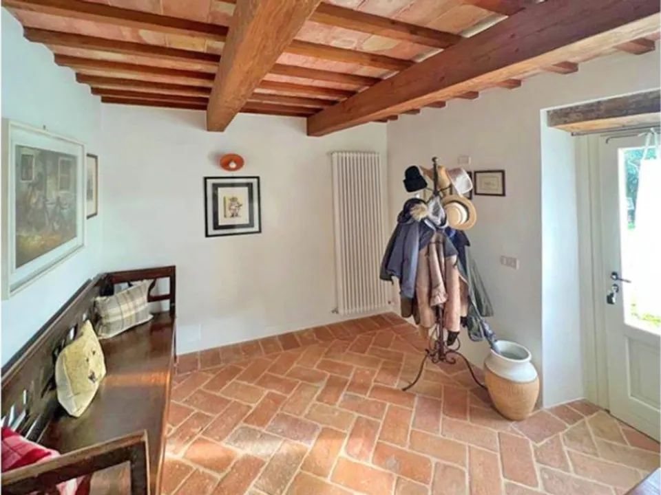 Beautiful farmhouse in Macerata Feltria for sale