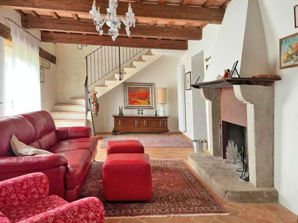 Beautiful farmhouse in Macerata Feltria for sale