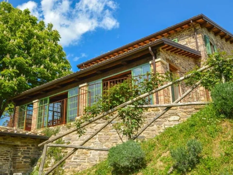 Beautiful farmhouse in Macerata Feltria for sale