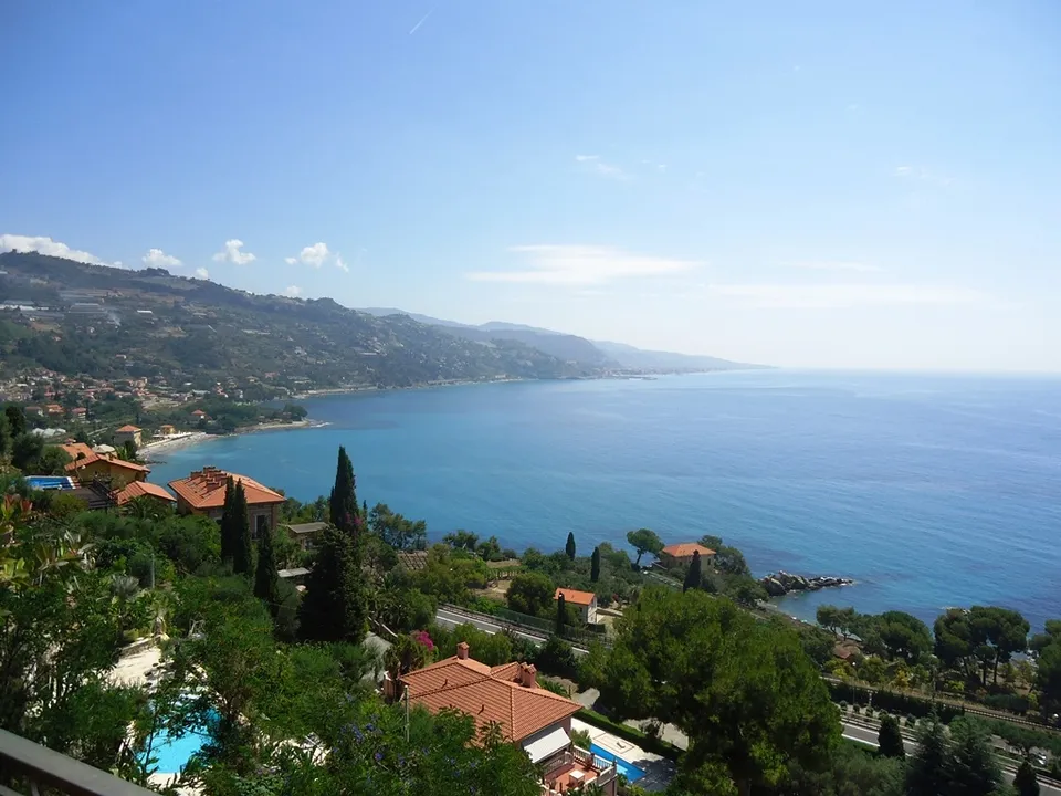 The wonderful apartment very near to the Cote d’Azur