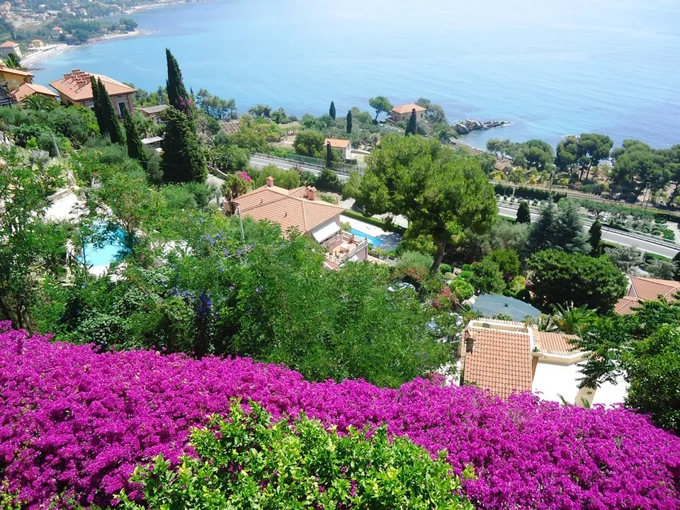 The wonderful apartment very near to the Cote d’Azur