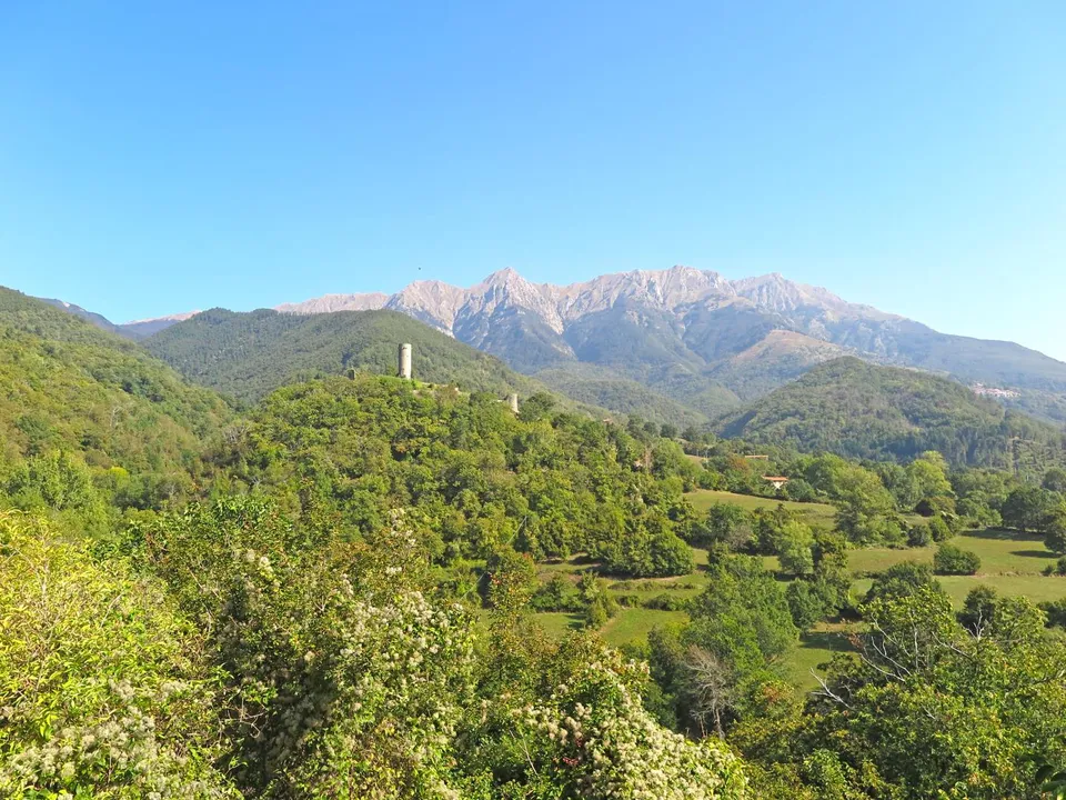 House with  fabulous panoramic views over the Tuscan-Emilian Apennines for sale