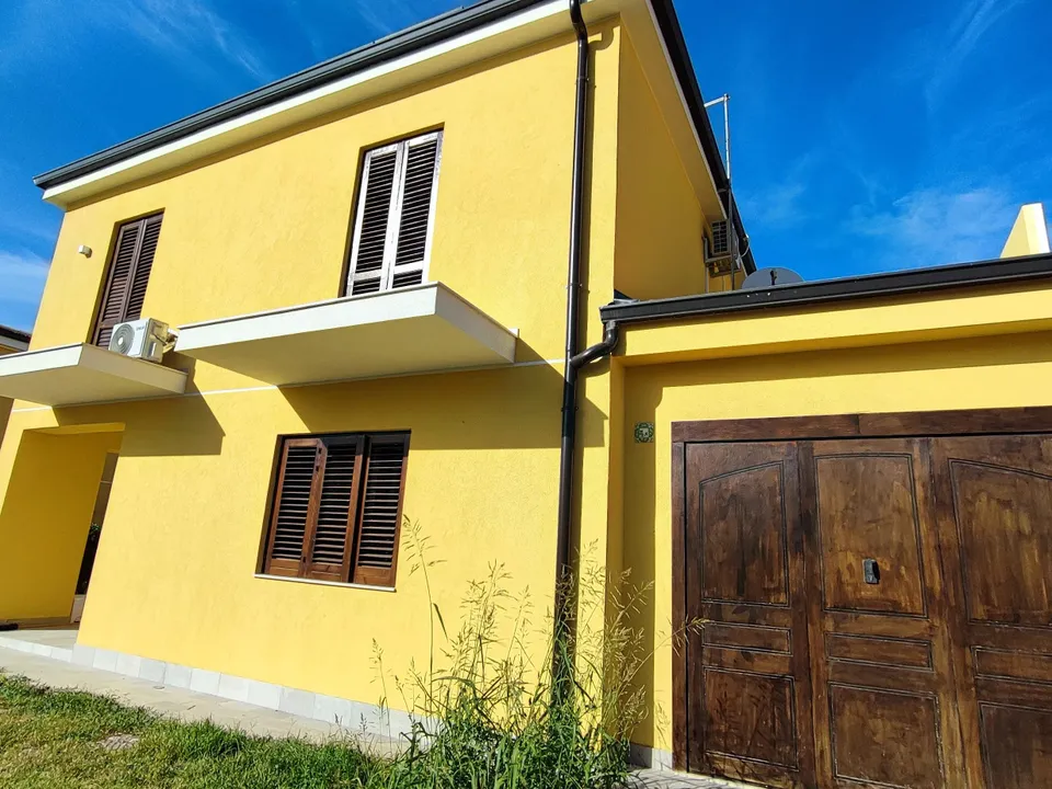 Portion of two-family villa in the tremmilia area in Siracusa for sale