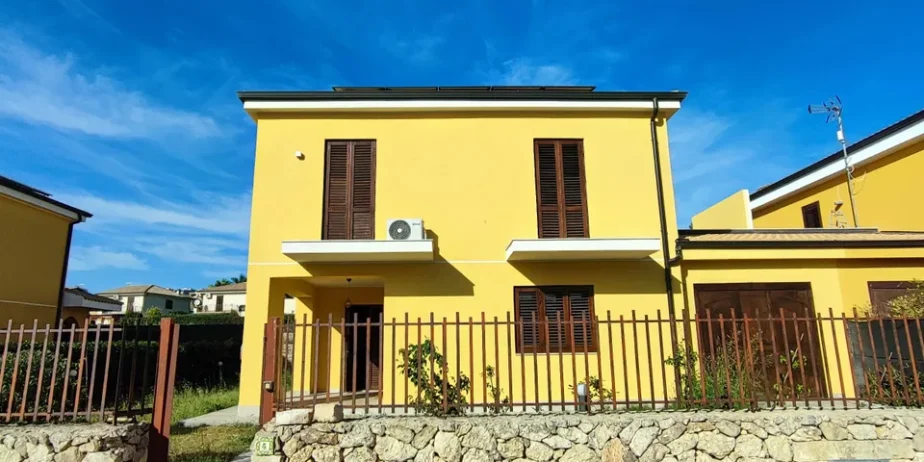 Portion of two-family villa in the tremmilia area in Siracusa for sale