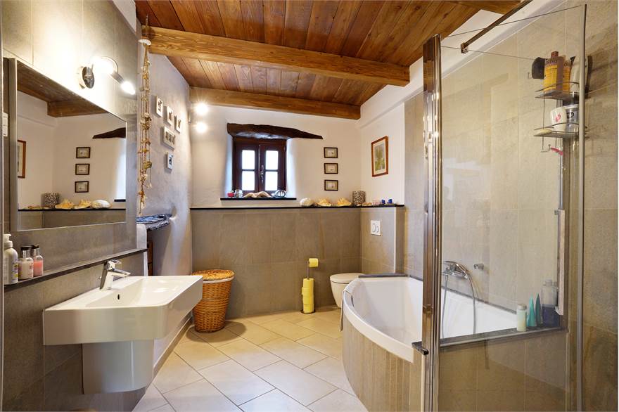 Luxury Villa in Armo (IM)