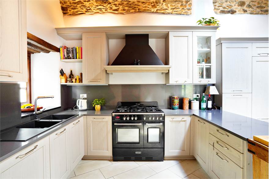 Luxury Villa in Armo (IM)