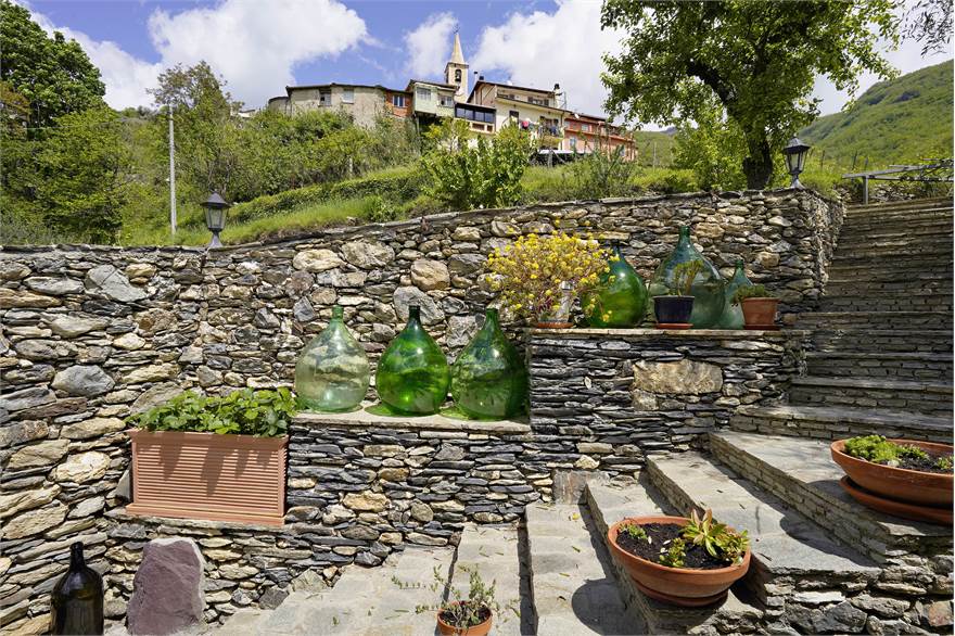 Luxury Villa in Armo (IM)