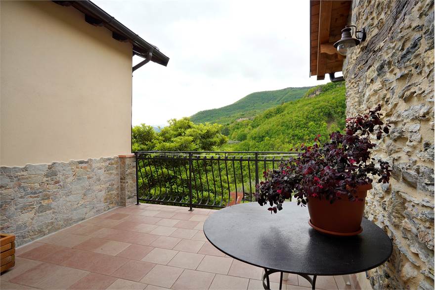 Luxury Villa in Armo (IM)