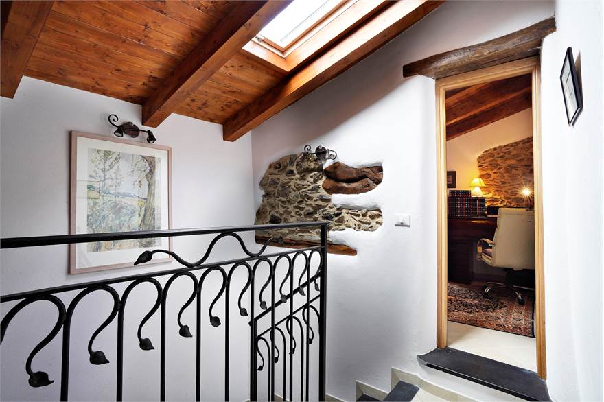 Luxury Villa in Armo (IM)