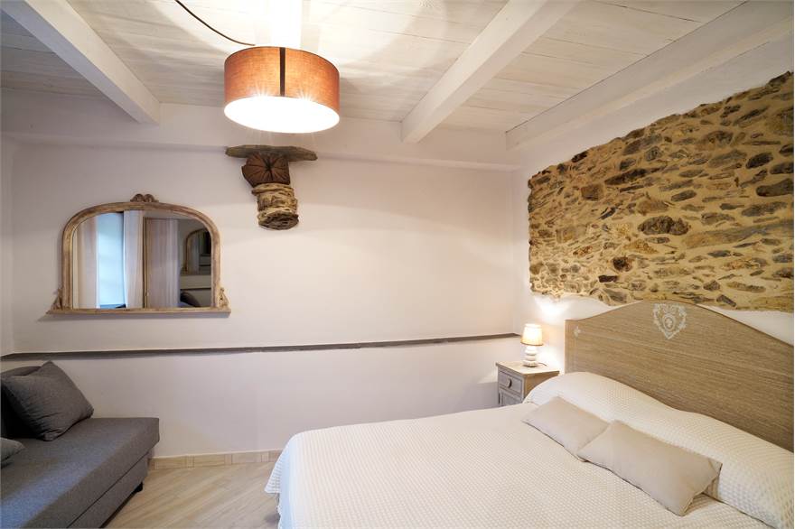 Luxury Villa in Armo (IM)