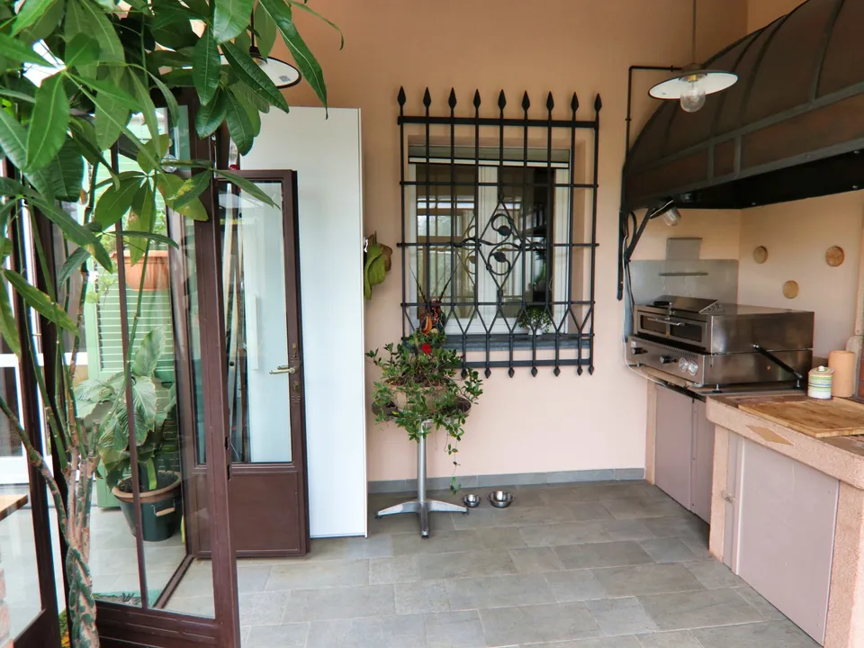 Donoratico,  villa in the Tuscan countryside for sale