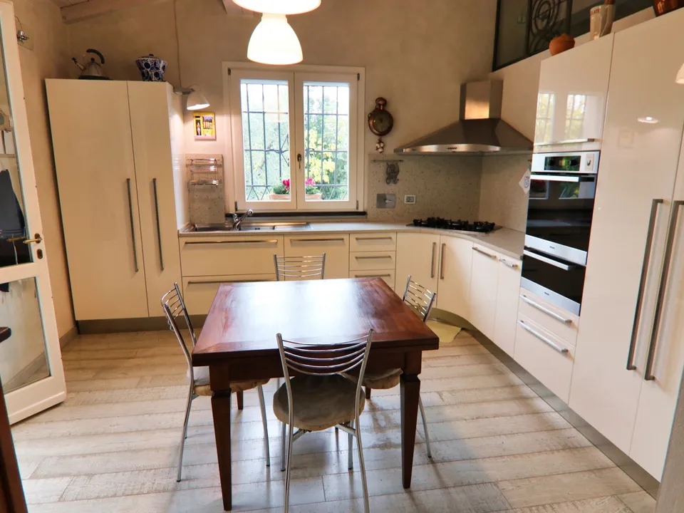 Donoratico,  villa in the Tuscan countryside for sale