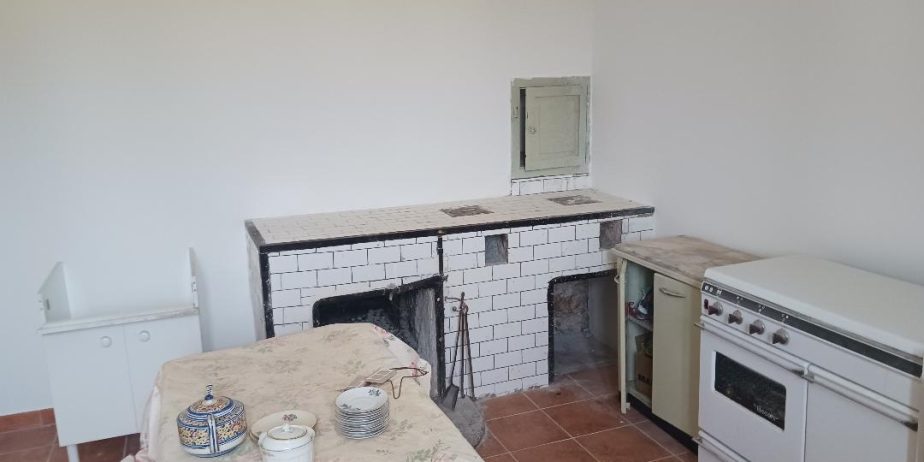 Vacation home for sale with plot of land