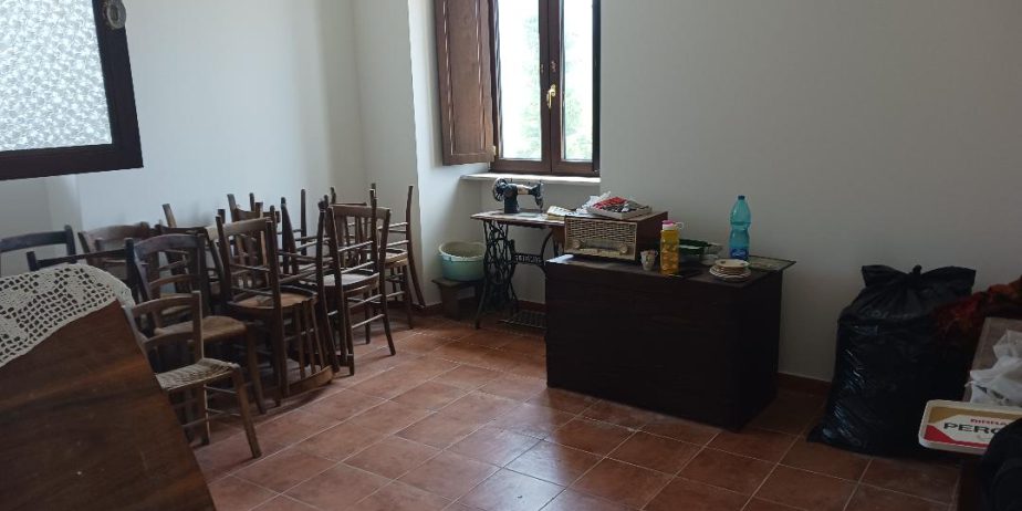 Vacation home for sale with plot of land