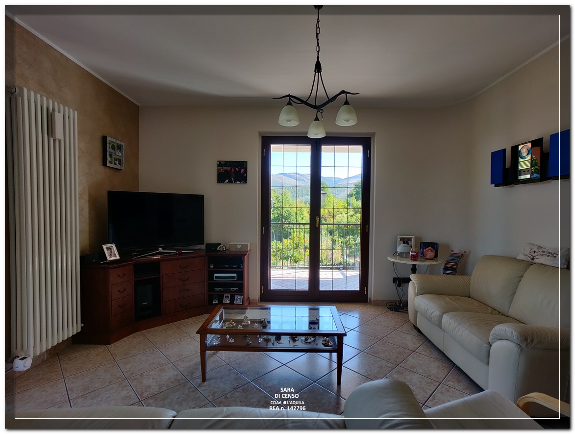 In Abruzzo, nel comune di Abbateggio, vendesi proprietà: Casa vacanze e B&B con piscina su 19.000 mq .