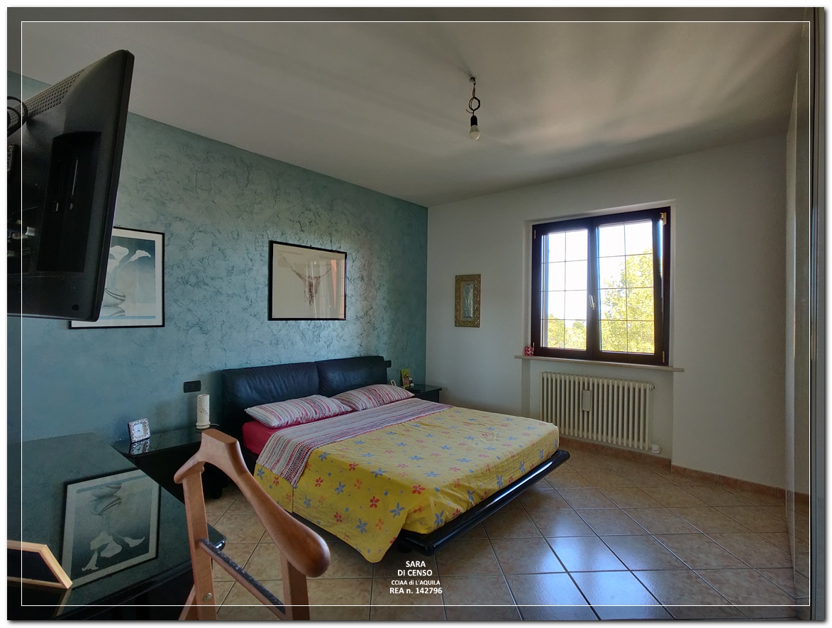 In Abruzzo, nel comune di Abbateggio, vendesi proprietà: Casa vacanze e B&B con piscina su 19.000 mq .