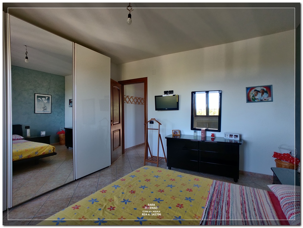 In Abruzzo, nel comune di Abbateggio, vendesi proprietà: Casa vacanze e B&B con piscina su 19.000 mq .