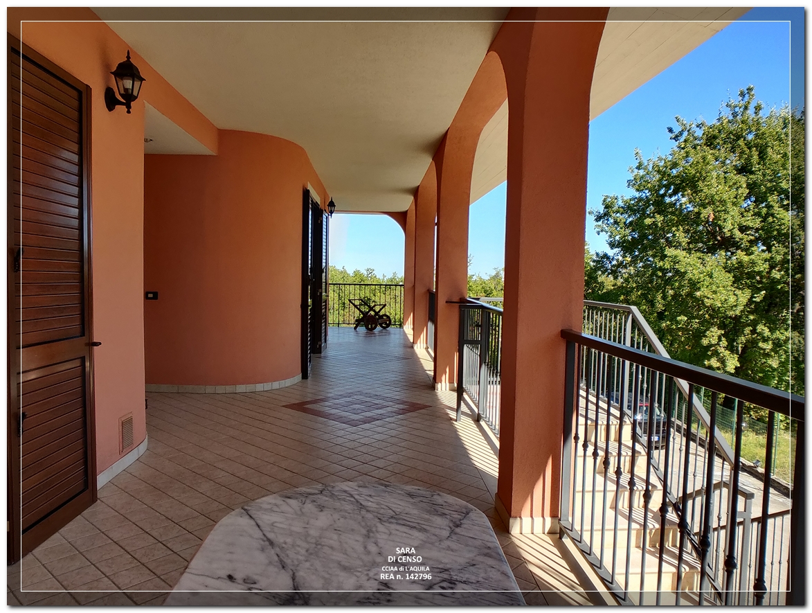 In Abruzzo, nel comune di Abbateggio, vendesi proprietà: Casa vacanze e B&B con piscina su 19.000 mq .