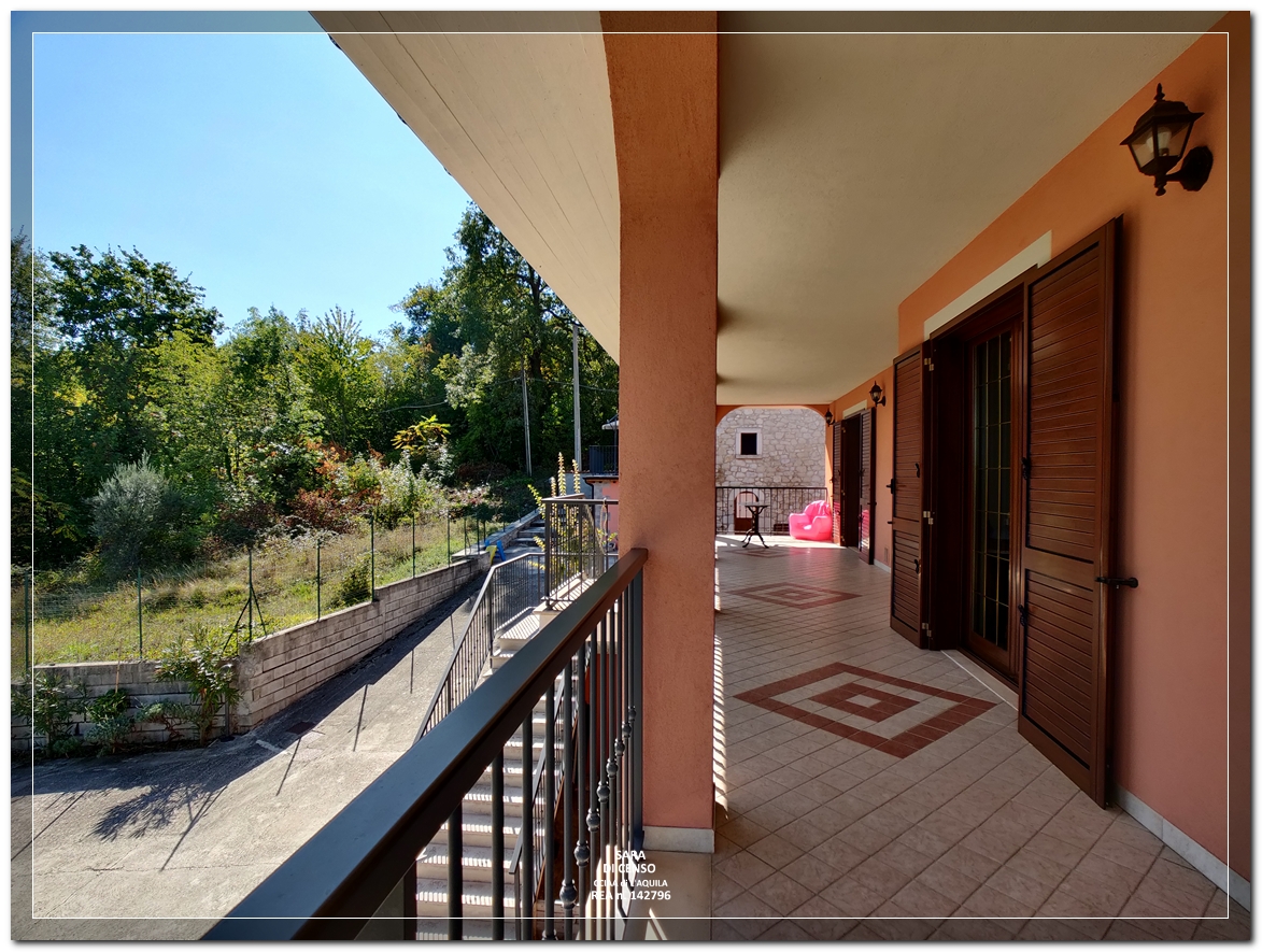 In Abruzzo, nel comune di Abbateggio, vendesi proprietà: Casa vacanze e B&B con piscina su 19.000 mq .