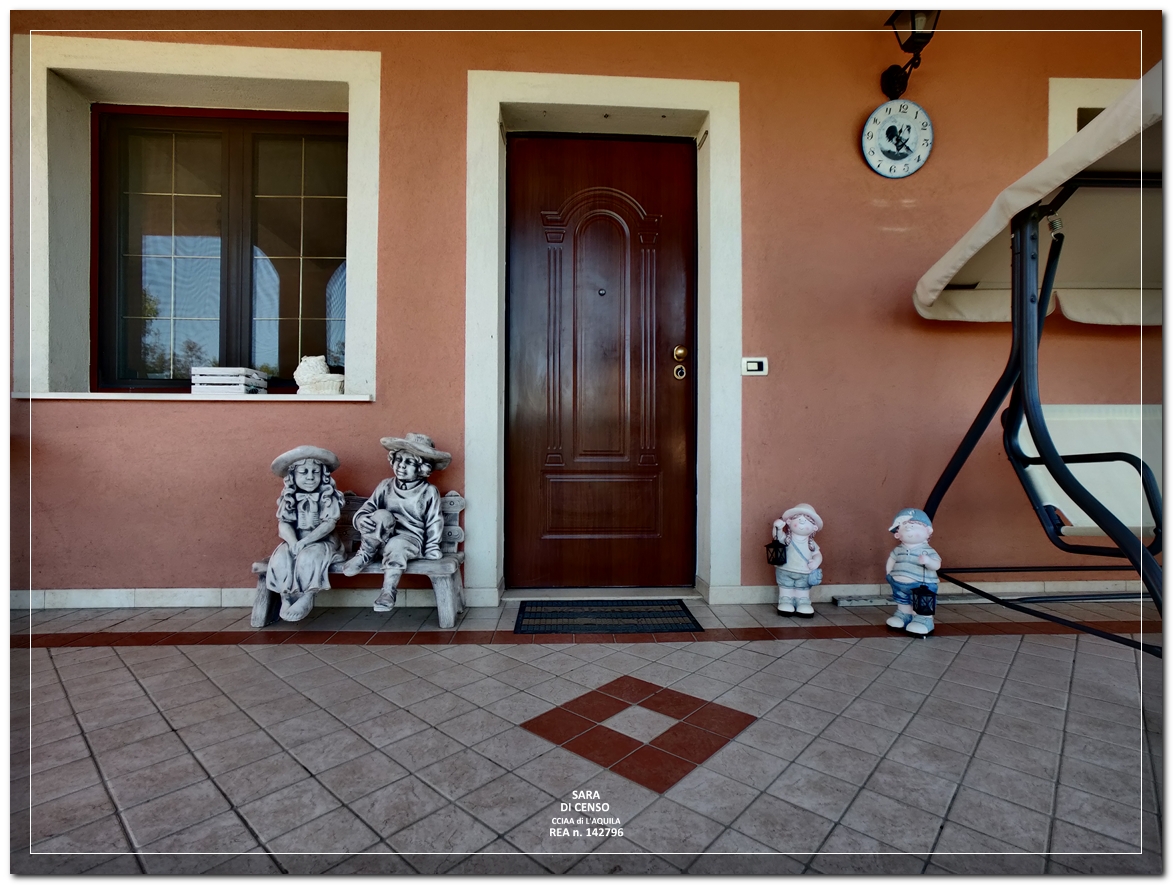 In Abruzzo, nel comune di Abbateggio, vendesi proprietà: Casa vacanze e B&B con piscina su 19.000 mq .