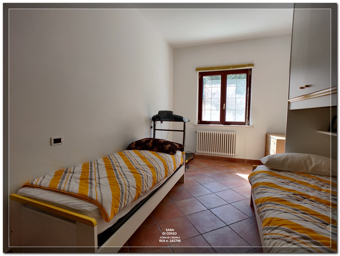 In Abruzzo, nel comune di Abbateggio, vendesi proprietà: Casa vacanze e B&B con piscina su 19.000 mq .