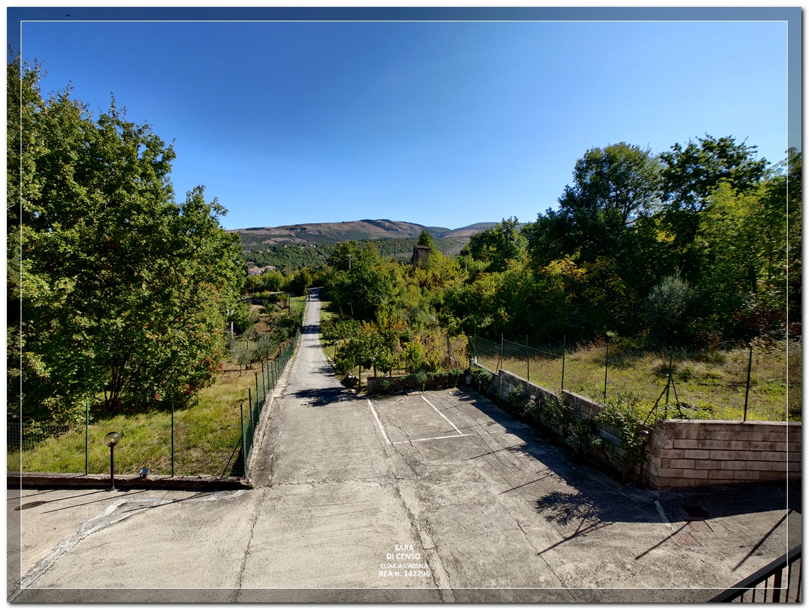 In Abruzzo, nel comune di Abbateggio, vendesi proprietà: Casa vacanze e B&B con piscina su 19.000 mq .