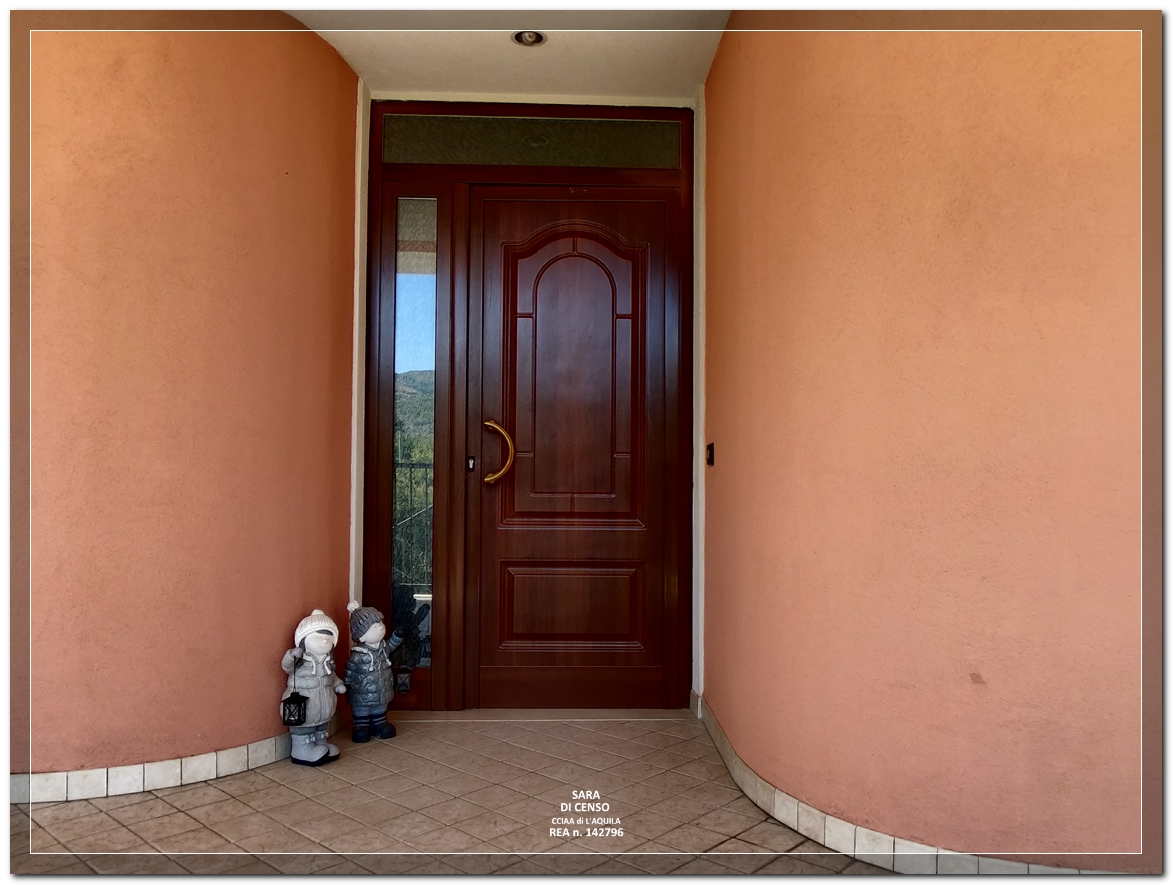 In Abruzzo, nel comune di Abbateggio, vendesi proprietà: Casa vacanze e B&B con piscina su 19.000 mq .