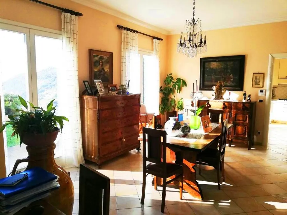 For sale newly built detached villa in Vallecrosia