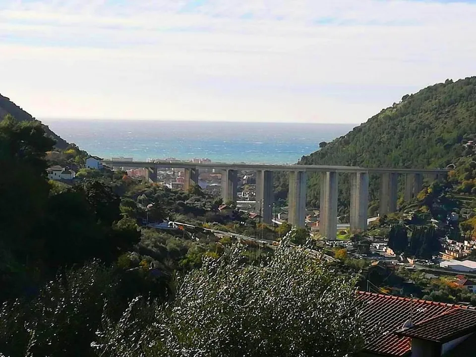 For sale newly built detached villa in Vallecrosia