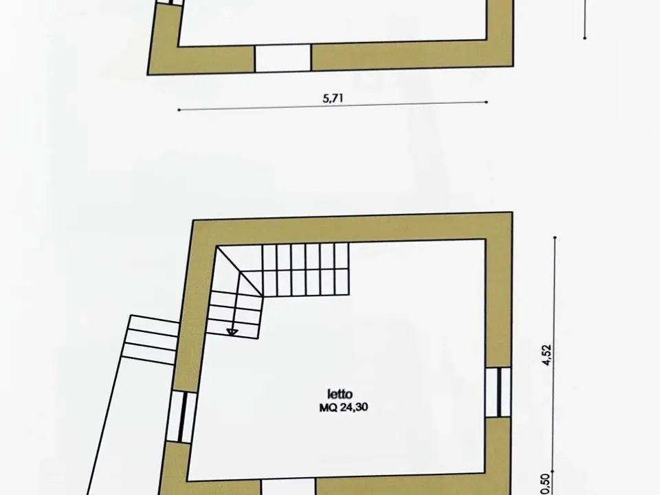 Stunning country house located in the picturesque old town of Belmonte Calabro for sale