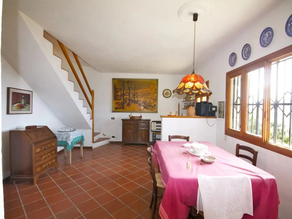 Antique villa in Castel Vittorio villa for sale