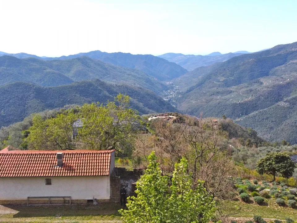 Antique villa in Castel Vittorio villa for sale